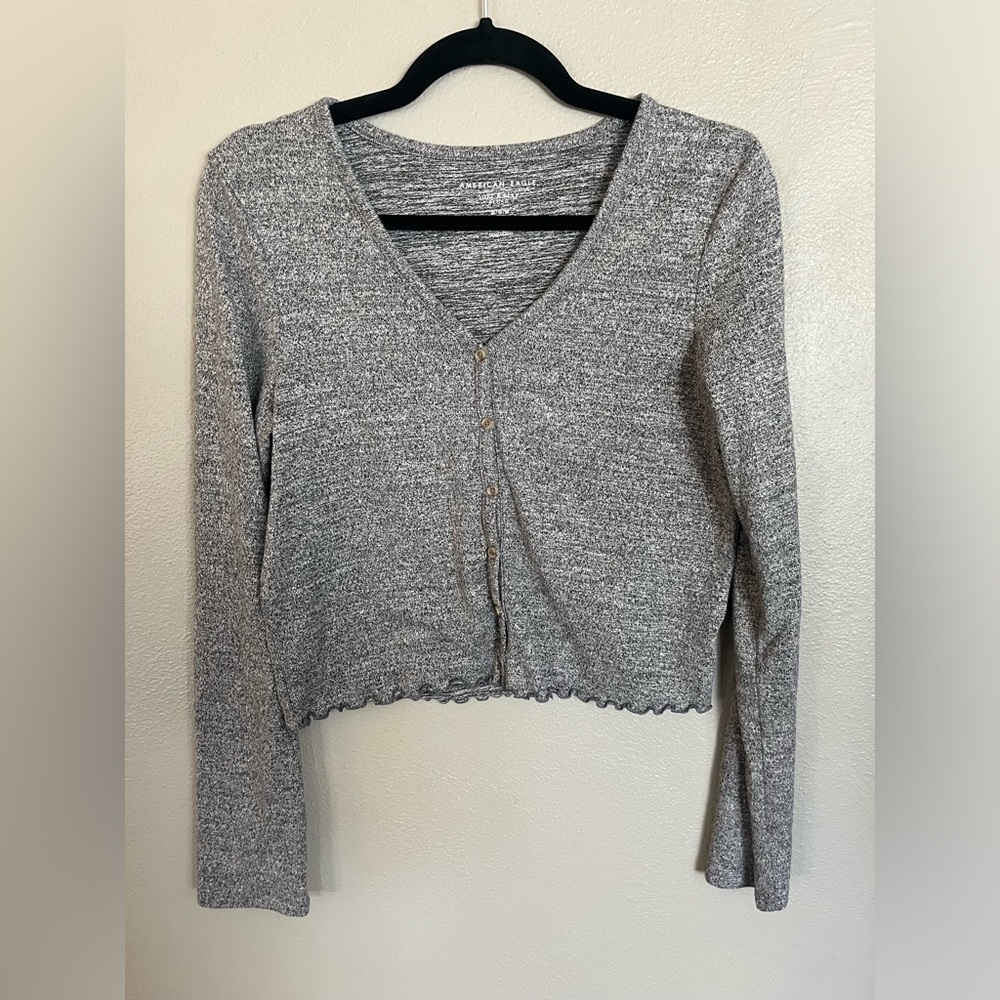 American Eagle - Heather Grey Button Down Top